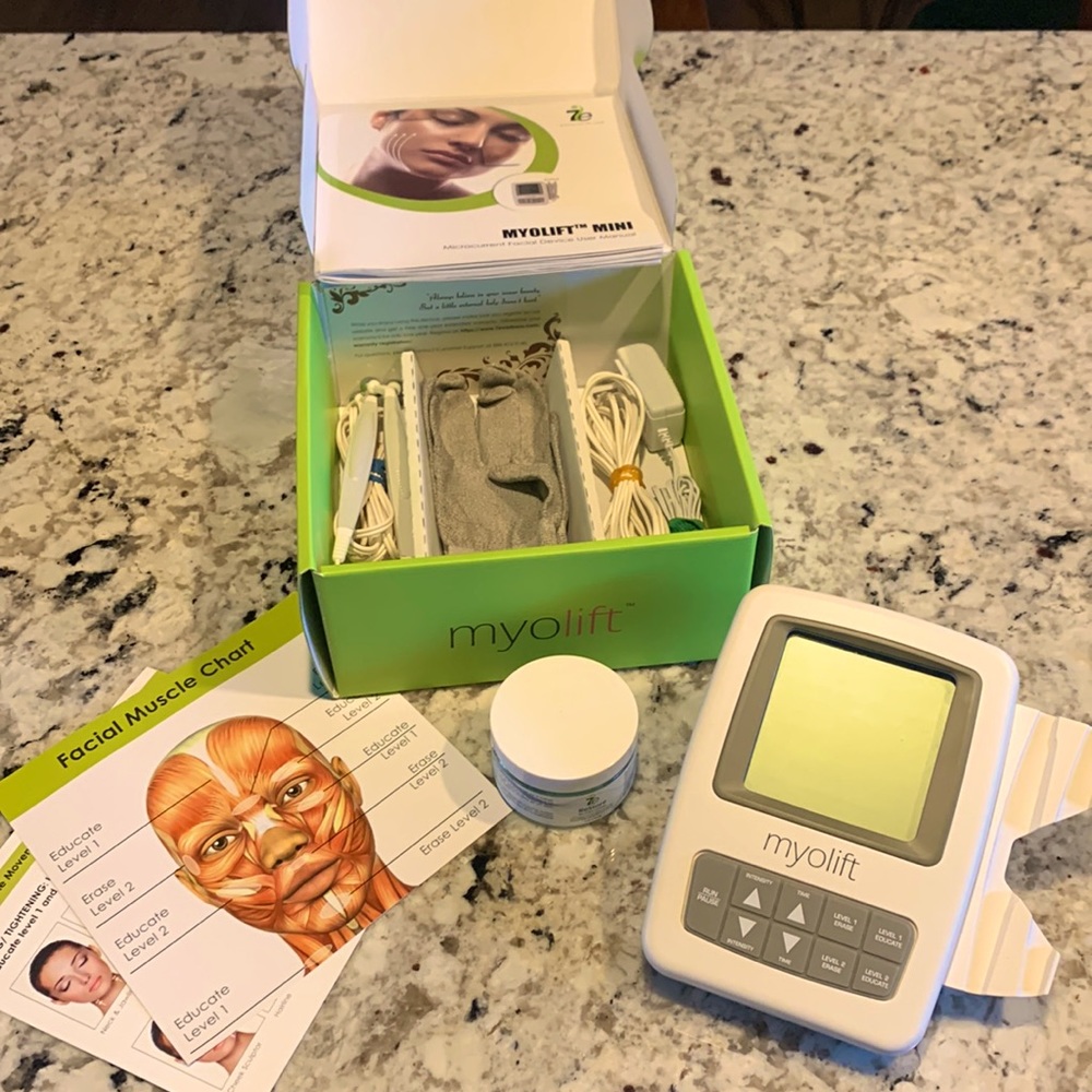 myolift mini microcurrent device